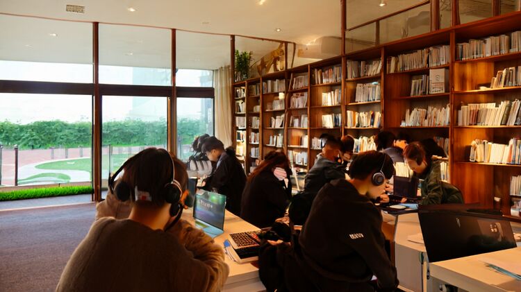 佛羅里達國際學院